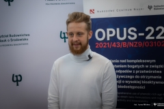 2025-12-19-WBiNŚ-stypendia-dla-studentów-biotechnologii-fot-Iryna-Mikhno-PB