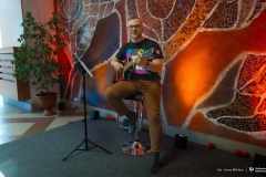 2026-01-21-koncert-prorektora-ds-studenckich-dla-WOŚP-fot-Iryna-Mikhno-PB