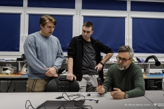 Projekty-studentów-I-roku-mechatroniki-i-AiR-fot-Maciej-Giedrojć-Juraha-PB