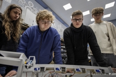 Projekty-studentów-I-roku-mechatroniki-i-AiR-fot-Maciej-Giedrojć-Juraha-PB