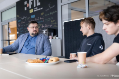 2026-02-25-Kawka-z-profesorem-WM-dr hab. inż-Dariusz-Perkowski-prof-PB-fot-Iryna-Mikhno-PB