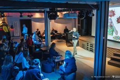 2026-02-26-Kawiarnia-Naukowa-Pułapki-myślenia-fot.-Maciej-Giedrojć-Juraha-PB