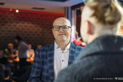 2026-02-26-Kawiarnia-Naukowa-Pułapki-myślenia-fot.-Maciej-Giedrojć-Juraha-PB