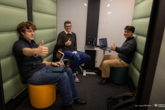 2026-01-09-kabine-akustyczne PB-fot-Iryna-Mikhno-PB