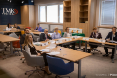 2026-03-27- WIZ-HI-HUMAN-RESILIENT-SUSTAIN INNOVATOR 5.0-fot-Iryna-Mikhno-PB