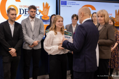 2026-03-27- WIZ-HI-HUMAN-RESILIENT-SUSTAIN INNOVATOR 5.0-fot-Iryna-Mikhno-PB