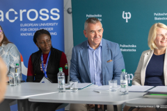 2026-05-20-Across-ISW-fot-Dariusz-Piekut-PB