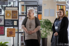 2026-06-16-otwarcie-wystawy-Barwy-Matematyki-w-Bibliotece-PB-fot-Iryna-Mikhno-PB