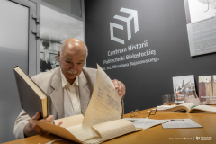 2026-07-13-Przekazanie-dyplomu-PB-nr1-Centrum-historii-Politechniki-Biaostockiej-fot-Dariusz-Piekut-PB-36
