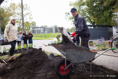 2026-09-21-sadzenie-roslin-fot-Pawel-Jankowski-12