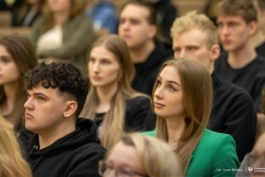 2025-03-31-WIZ-Agenda-AI-w-marketingu-fot-Iryna-Mikhno-PB-3