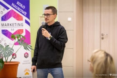 2025-03-31-WIZ-Agenda-AI-w-marketingu-fot-Iryna-Mikhno-PB-48