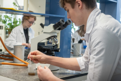 2026-03-20-Dzień-Otwarty-WBiNS-fot-Jerzy-Doroszkiewicz-PB