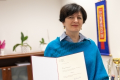 Dr hab. Agnieszka Dardzińska-Głębocka, prof. PB z aktem nominacji na członka PKA_fot. Iryna Mikhno_PB