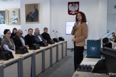 2025-03-20-Wręczenie-podziękowania-dla-dr-hab-inż-Arkadiusza-Mystkowskiego-fot-Dariusz-Piekut