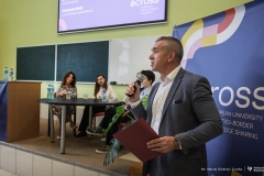 2025-05-29-Uniwersytet-Europejski-Across-debata-inkluzywność-i-równość-fot-Maciej-Giedrojc-Juraha