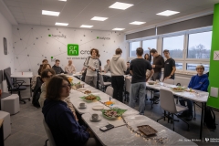 2025-12-10-Kawka-z-profesorem-fot-Iryna-Mikhno-PB