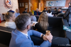 2025-12-10-Kawka-z-profesorem-fot-Iryna-Mikhno-PB