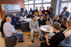 2025-12-10-Kawka-z-profesorem-fot-Iryna-Mikhno-PB