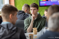 026-03-25-Kawka-z-profesorem-fot-Dariusz-Piekut-PB