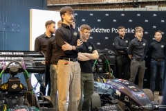 2025-03-25-konferencja-prasowa-gokart-Igora-Ponichtery-–-zawodnika-kartingowego-z-Bialegostoku-fot-Iryna-Mikhno-13