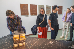 2026-09-17-Elckie-Centrum-Kultury-Wystawa-WA-fot-Maciej-Giedrojc-Juraha