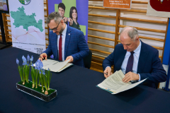 2026-02-24-Umowa-o-współpracy-z-ZS-Nr-2-w-Ostrowi-Mazowieckiej-fot. ZS-Nr-2-w-Ostrowi-Mazowieckiej