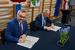 2026-02-24-Umowa-o-współpracy-z-ZS-Nr-2-w-Ostrowi-Mazowieckiej-fot. ZS-Nr-2-w-Ostrowi-Mazowieckiej