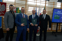 2026-02-24-Umowa-o-współpracy-z-ZS-Nr-2-w-Ostrowi-Mazowieckiej-fot. ZS-Nr-2-w-Ostrowi-Mazowieckiej