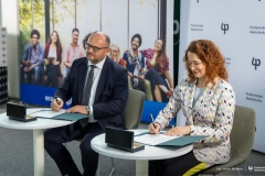2024-11-22-otwarcie-Centrum-Innowacji-Programu-Erasmus-InnHu-Bialystok-fot-Iryna-Mikhno-PB-71