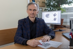 2024-10-29-Głowica-wieloramienna-do-jednoczesnej-obsługi-wielu-połączeń-gwintowych-fot-Dariusz-Piekut