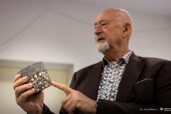 2025-11-26-patent-Sposób-wykonania-asfaltowe-nawierzchni-drogowej-z warstwą-z-betonu-geopolimerowego-prof-Bołtryk-fot-Iryna-Mikhno-PB