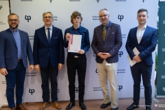 2024-12-04-Ceremonia-wręczenia-dyplomów-stypendiów-fundowanych-przez-pracodawców-fot-Dariusz-Piekut