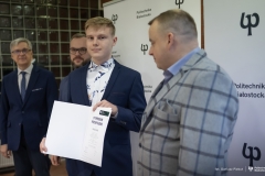 2024-12-04-Ceremonia-wręczenia-dyplomów-stypendiów-fundowanych-przez-pracodawców-fot-Dariusz-Piekut