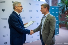 2024-12-04-Ceremonia-wręczenia-dyplomów-stypendiów-fundowanych-przez-pracodawców-fot-Dariusz-Piekut