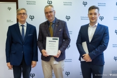 2024-12-04-Ceremonia-wręczenia-dyplomów-stypendiów-fundowanych-przez-pracodawców-fot-Dariusz-Piekut