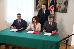 Podpisanie-porozumienia-Politechnicznej-sieci-Via-Carpatia-5