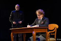 2026-03-24-Podpisanie-porozumienia-w-sprawie-Festiwalu-Szkół-Lalkarskich-LALKANIELALKA-fot-Dariusz-Piekut-PB