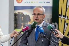 Konferencja-podpisanie-umowy-z-Augustowem-fot.-Piotr-Awramiuk-PB-14