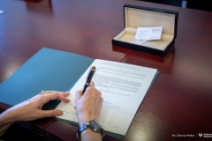2024-05-22 Signing an agreement, photo by Dariusz-Piekut