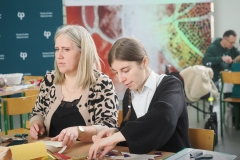 2025-11-28-Przystrajanie-bombek-w-CNK -fot-Jerzy-Doroszkiewicz-PB
