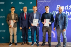 2025-10-15-Rozdanie-stypendiów-przemysłowych-na-WE-fot-Dariusz-Piekut-PB