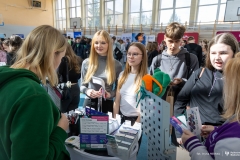 2025-04-10-targi edukacyjne-Pisz-foto-Iryna-Mikhno-PB