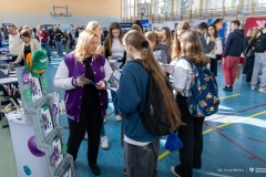 2025-04-10-targi edukacyjne-Pisz-foto-Iryna-Mikhno-PB