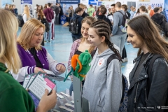 2025-04-10-targi edukacyjne-Pisz-foto-Iryna-Mikhno-PB