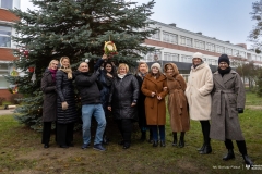 2024-12-06-Ubieranie-choinki-fot-Dariusz-Piekut