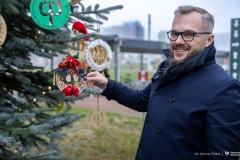 2024-12-06-Ubieranie-choinki-fot-Dariusz-Piekut