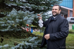 2024-12-06-Ubieranie-choinki-fot-Dariusz-Piekut