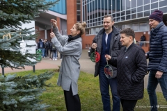 2024-12-06-Ubieranie-choinki-fot-Dariusz-Piekut