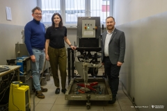 2026-01-15-Urządzenie-do-badania-zużycia-powierzchni-górnych-warstw-nawierzchni-drogowych-fot-Dariusz-Piekut-PB